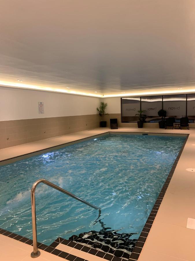 5 Putsborough - Luxury Apartment At Byron Woolacombe, Only 4 Minute Walk To Woolacombe Beach! Kültér fotó