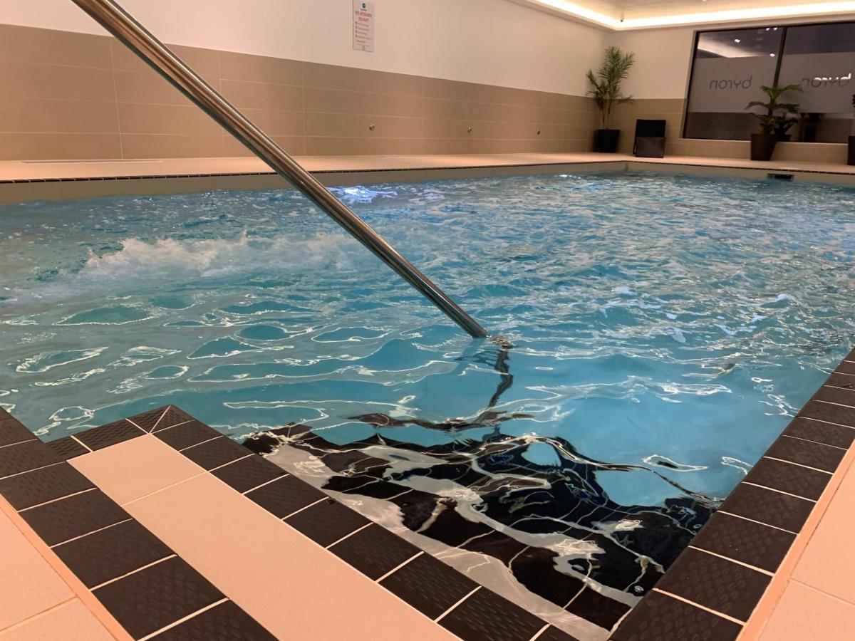 5 Putsborough - Luxury Apartment At Byron Woolacombe, Only 4 Minute Walk To Woolacombe Beach! Kültér fotó