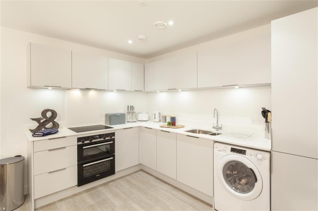 5 Putsborough - Luxury Apartment At Byron Woolacombe, Only 4 Minute Walk To Woolacombe Beach! Kültér fotó