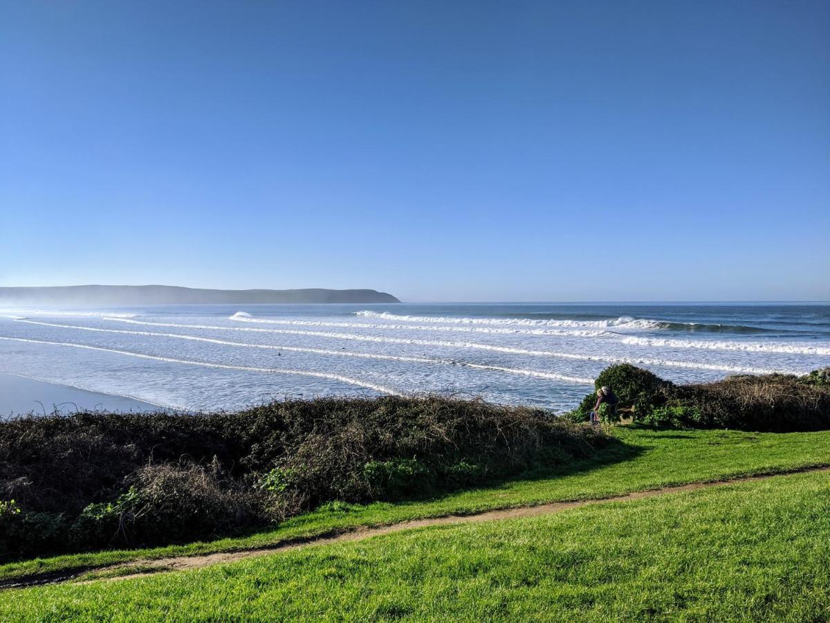 5 Putsborough - Luxury Apartment At Byron Woolacombe, Only 4 Minute Walk To Woolacombe Beach! Kültér fotó